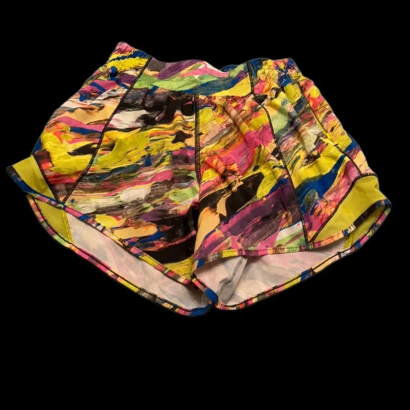 Lululemon  Tracker Short V *4" - Picture 2 of 2